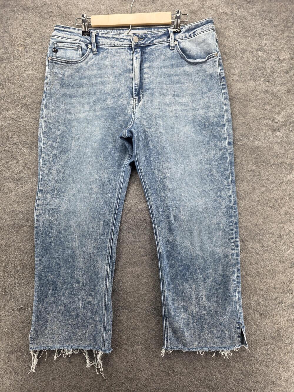 KanCan Jeans Womens 33 Blue Cropped Acid Wash Relaxed Distressed 24.5 Inseam